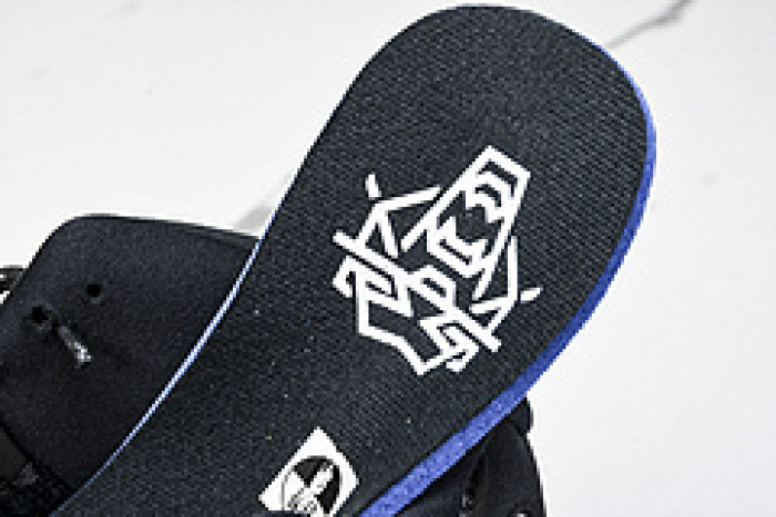 Air Jordan 13 “Black Cat” 414571-011