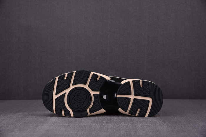 CHANEEL sneaker