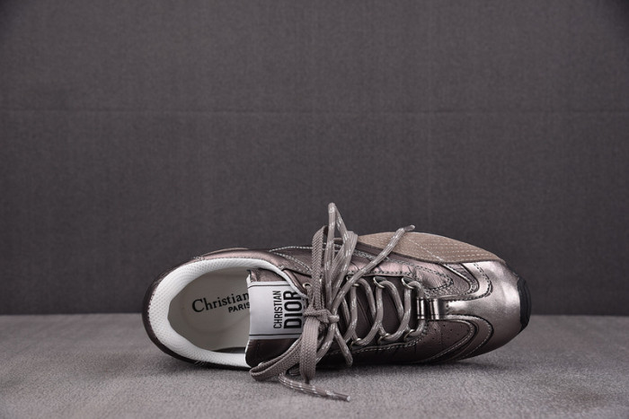 D designer sneaker