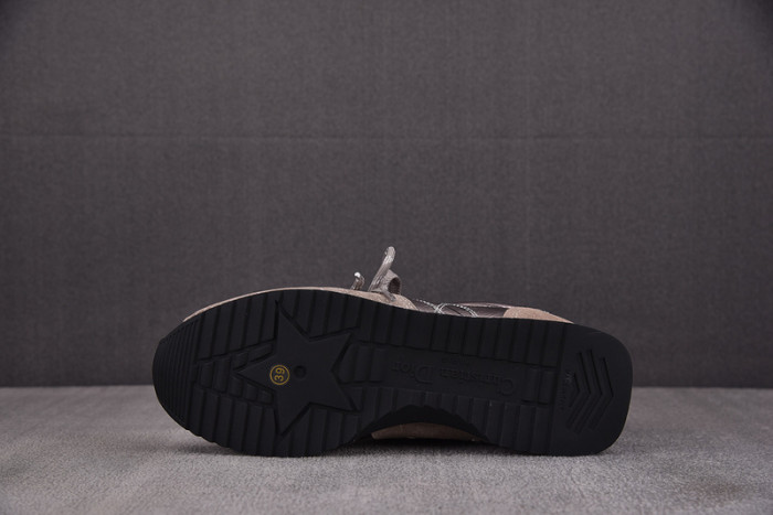 D designer sneaker