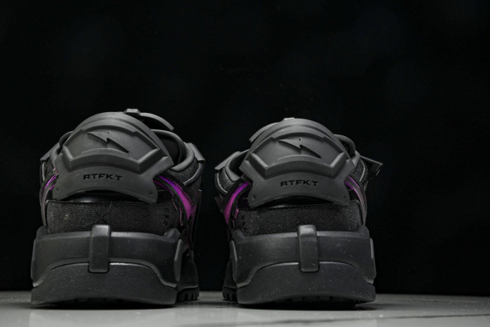 RTFKT x Nike Dunk Genesis 