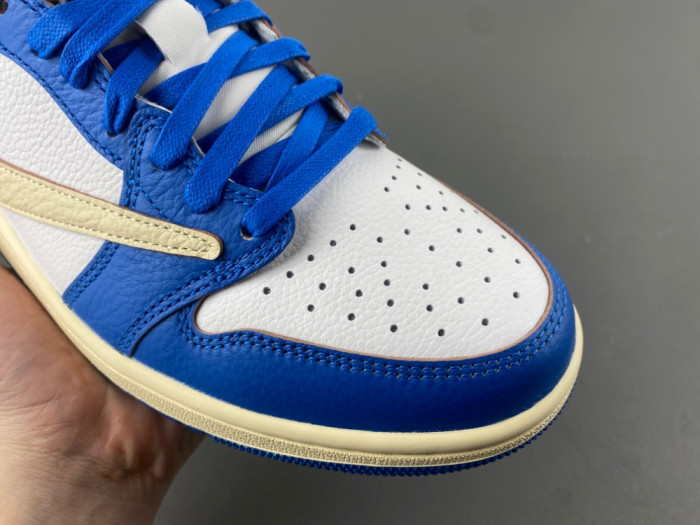 Travis Scott x Air Jordan 1 Low DM7866-111