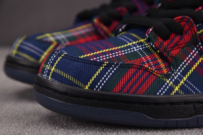 Nike SB Dunk Low Nardwuar II1493-600