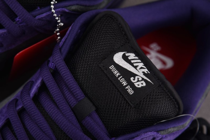 S x Nike SB Dunk Low HQ8487-500