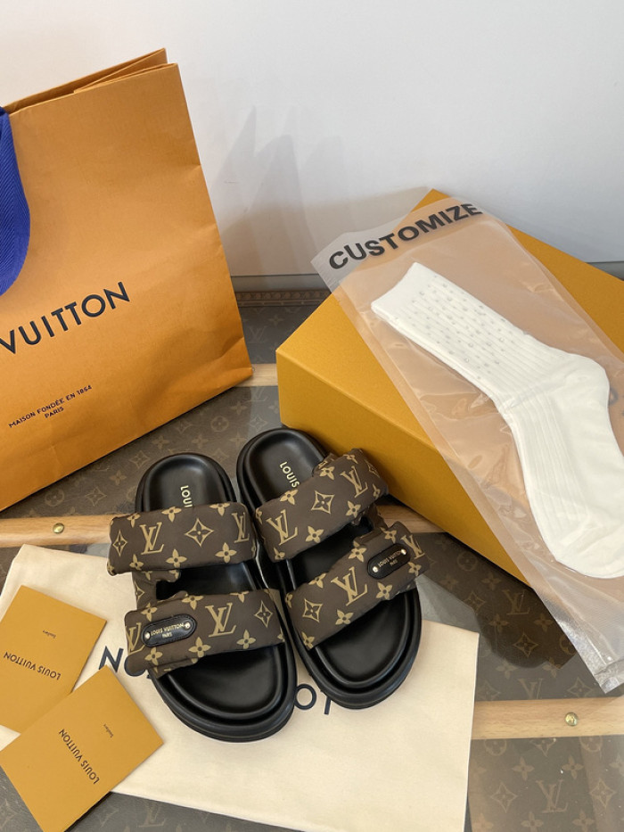 L&V SLIPPERS