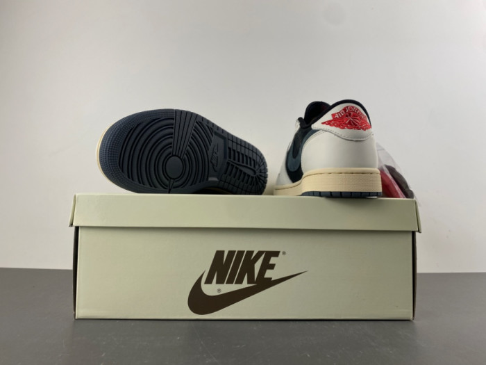 Travis Scott x Jordan Air Jordan 1 Low DZ4137-700