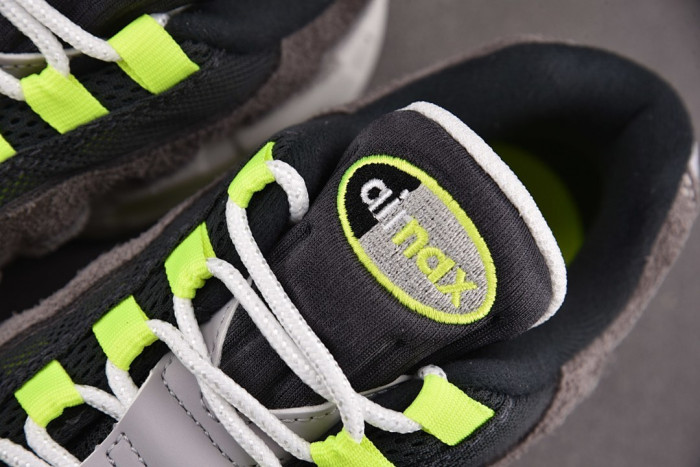 NK Air Max 95 OG Reverse Gradient Neon HM4738-001