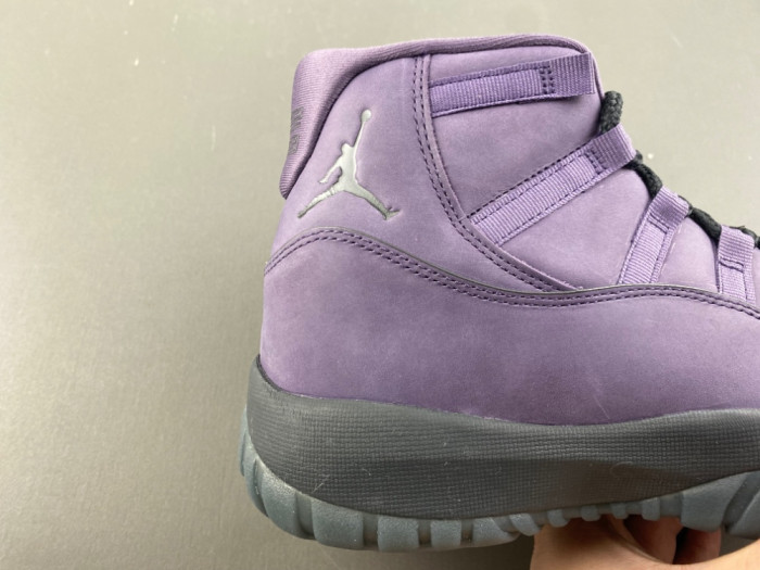 Air Jordan 11 “Las Vegas” IO8961-553