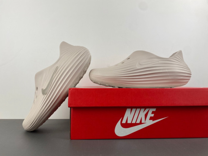 Nike ReactX Rejuven8 HV5060-100